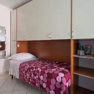 giovanna-dei-rocca.hotelitalianriviera.com/